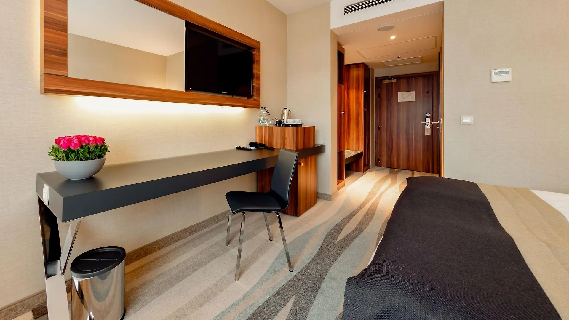 Warsaw Plaza Hotel