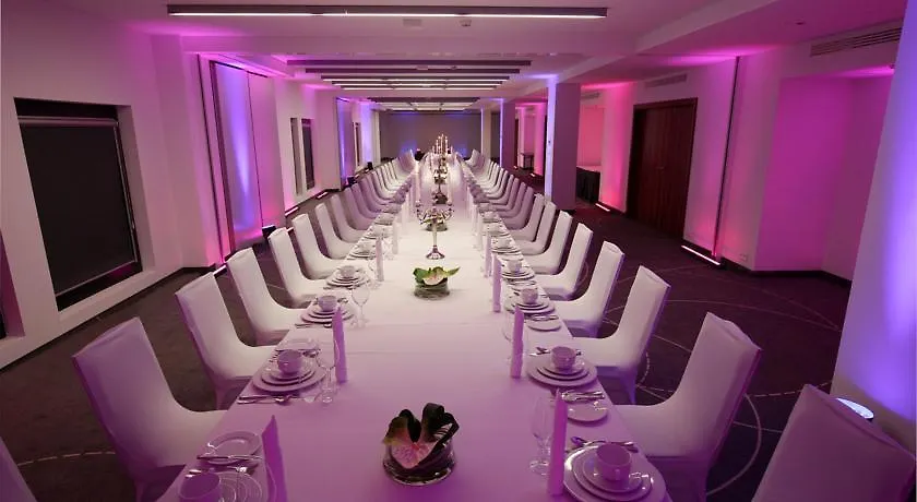 ****  Warsaw Plaza Hotel Poland