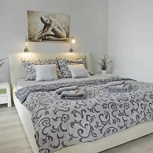 Apartament Nad Jeziorkiem