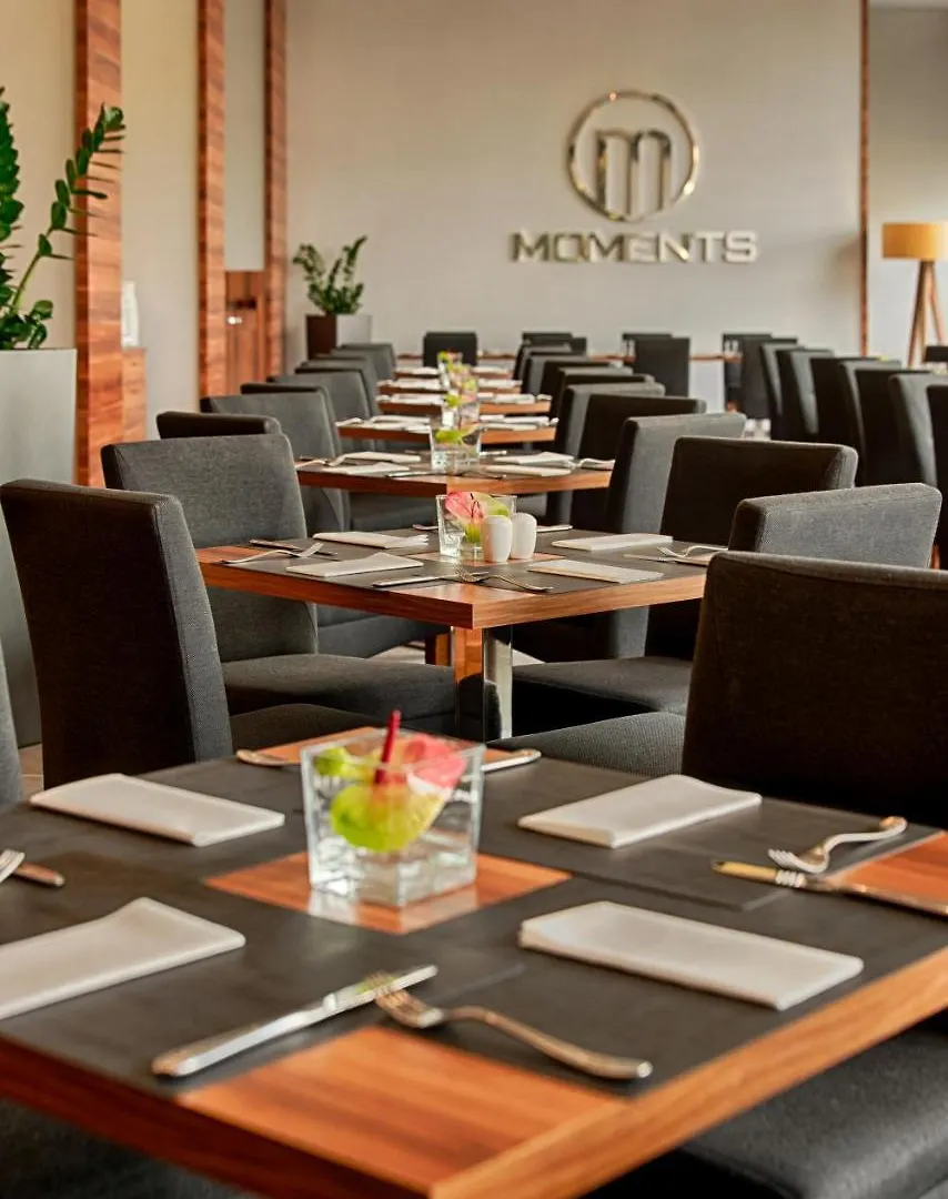 ****  Warsaw Plaza Hotel פולין
